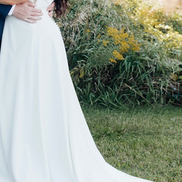 Justin Alexander Wedding Dress - Picture 2 of 5